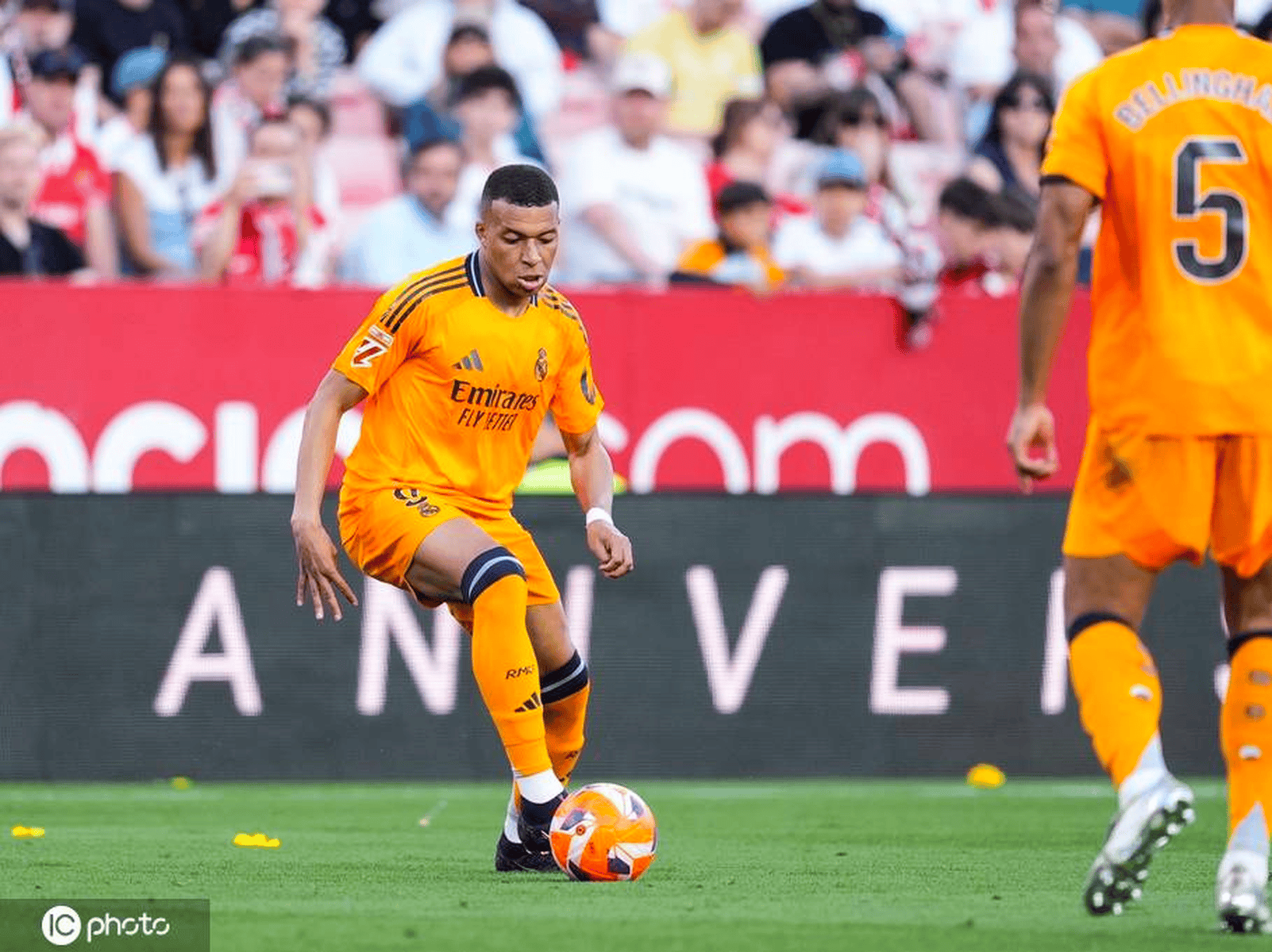 app下载-关于姆巴佩重要时刻比赛局势复杂，塞尔维亚队带队取胜！观众掌声雷动的信息